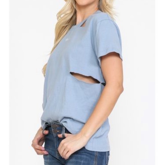Light blue tee with cut out detail!  New!! Size large - Picture 2 of 3